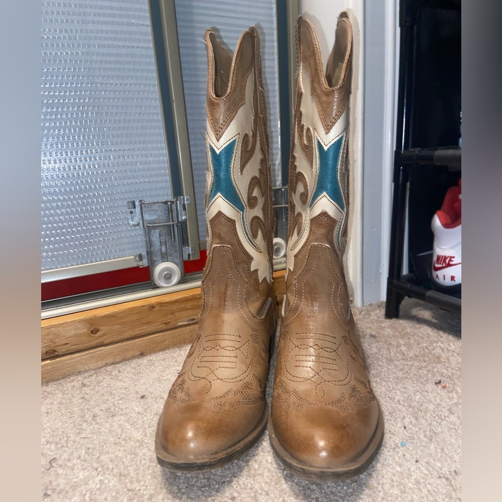 Womens boots